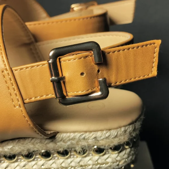 ADRIENNE VITTADINI SHOES⭐ - Picture 2 of 7